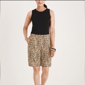 Lovely linen shorts Chicos sz 3